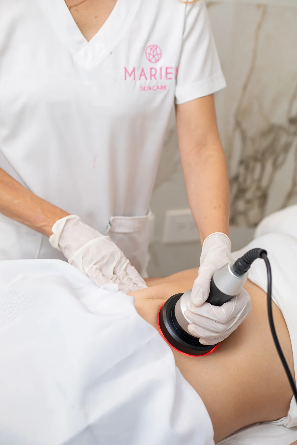 Tratamiento de moldeado corporal en Marien Skincare Mérida